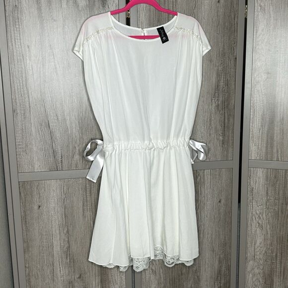 Maryley Dress White Mini Lace Trim Short Romantic Whimsy Made in Italy Size 12 - Picture 1 of 9
